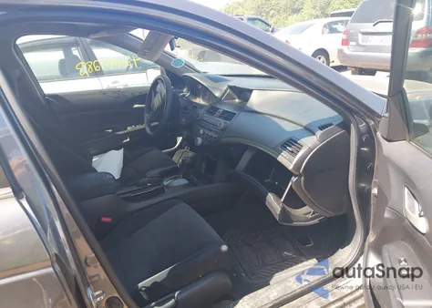 2009 Honda Accord 2.4 Lx z USA, uszkodzony, nr VIN 1HGCP26309A184841